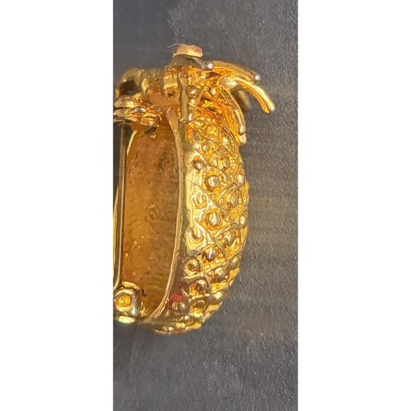 Vintage Gold Tone Pineapple Brooch Pin small - Picture 10 of 11